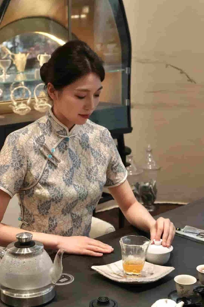 武夷山走出的岩茶使者陈岚音