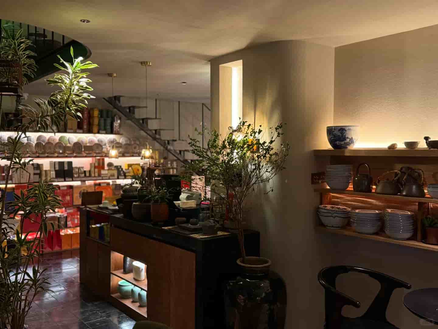 情侣约会胜地月下茶席浪漫体验